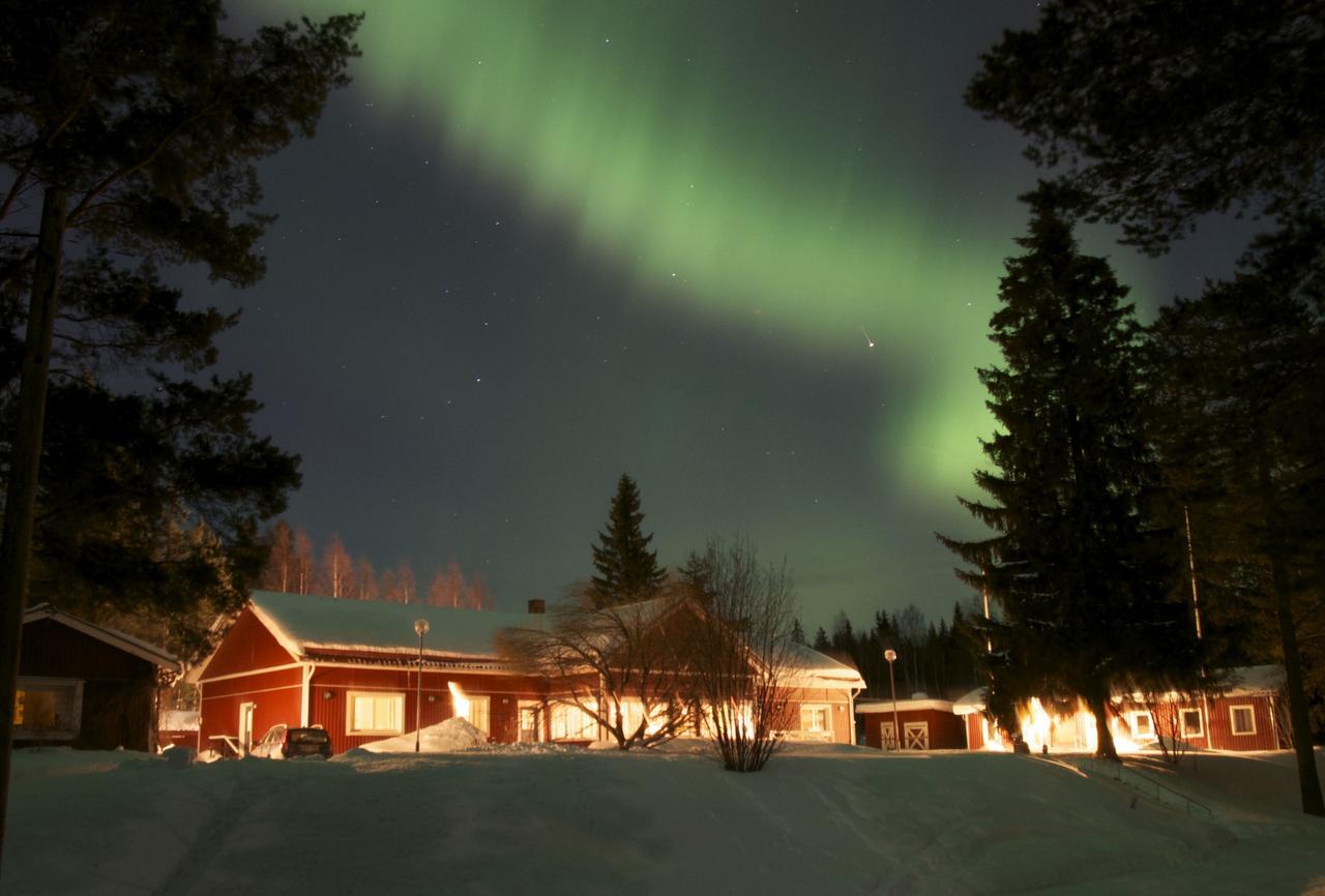 Pine Bay Lodge Person Exterior foto